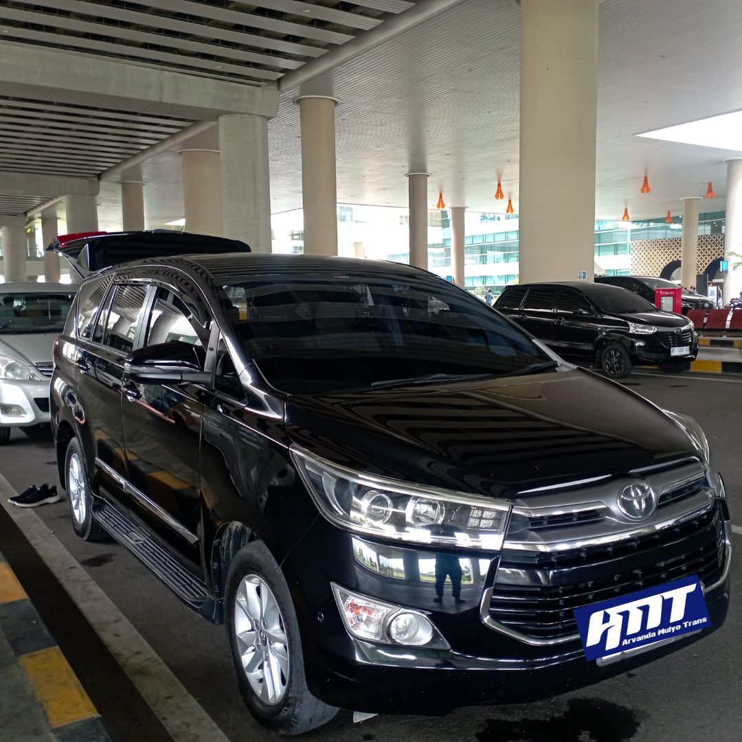 sewa-innova-reborn-jogja-01